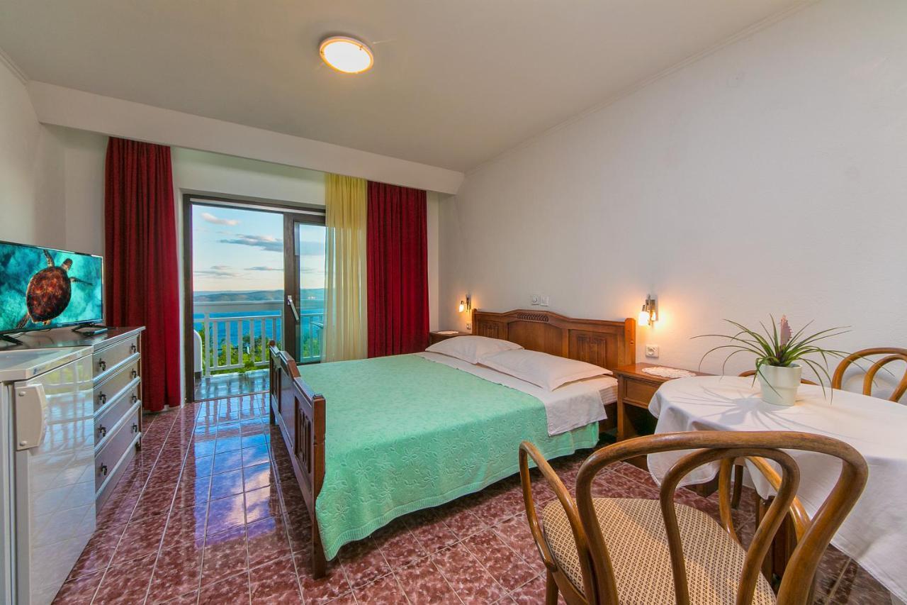 Adria Brela Apartments Экстерьер фото