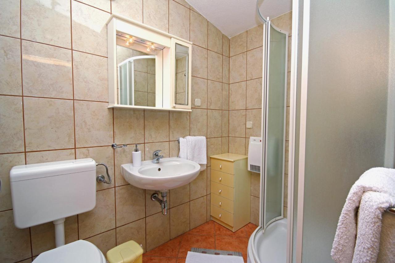 Adria Brela Apartments Экстерьер фото