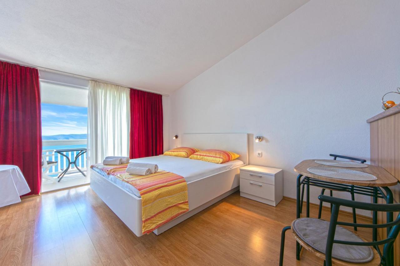 Adria Brela Apartments Экстерьер фото