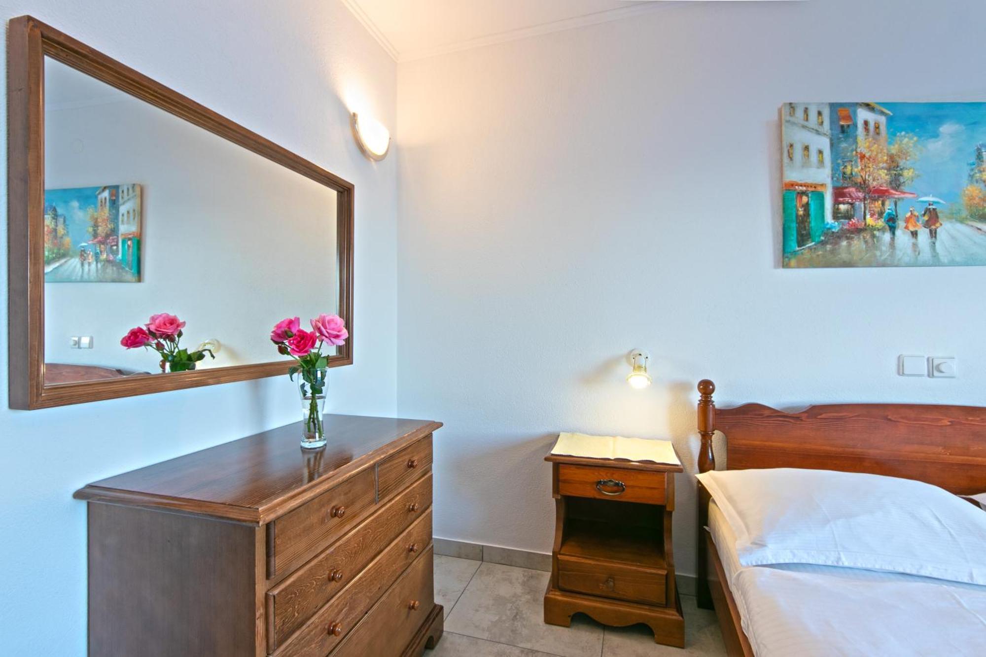 Adria Brela Apartments Экстерьер фото