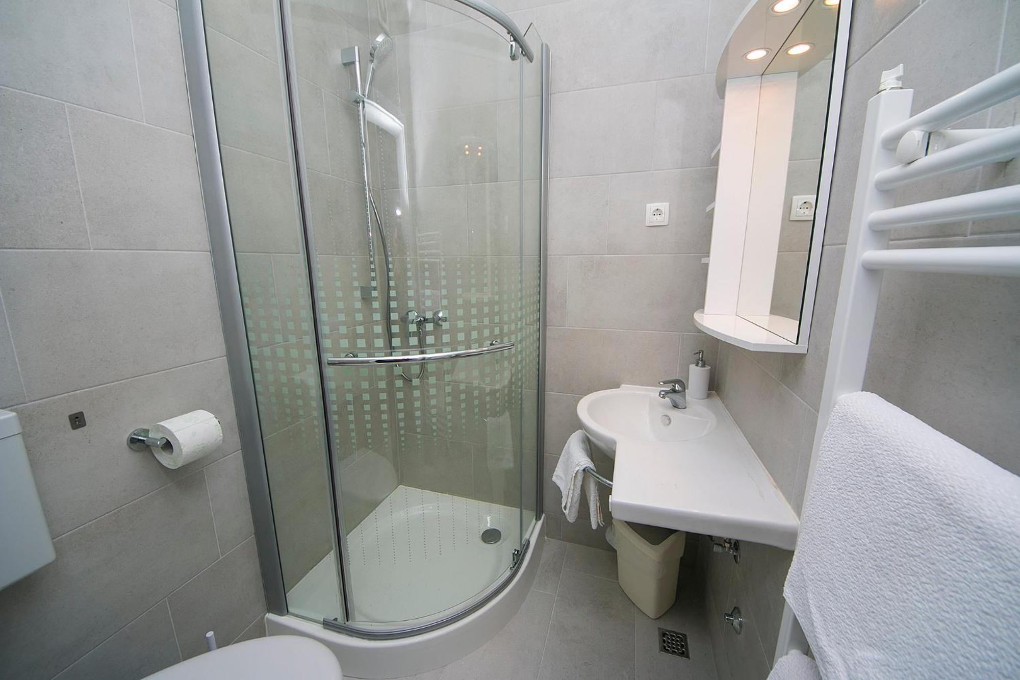 Adria Brela Apartments Номер фото