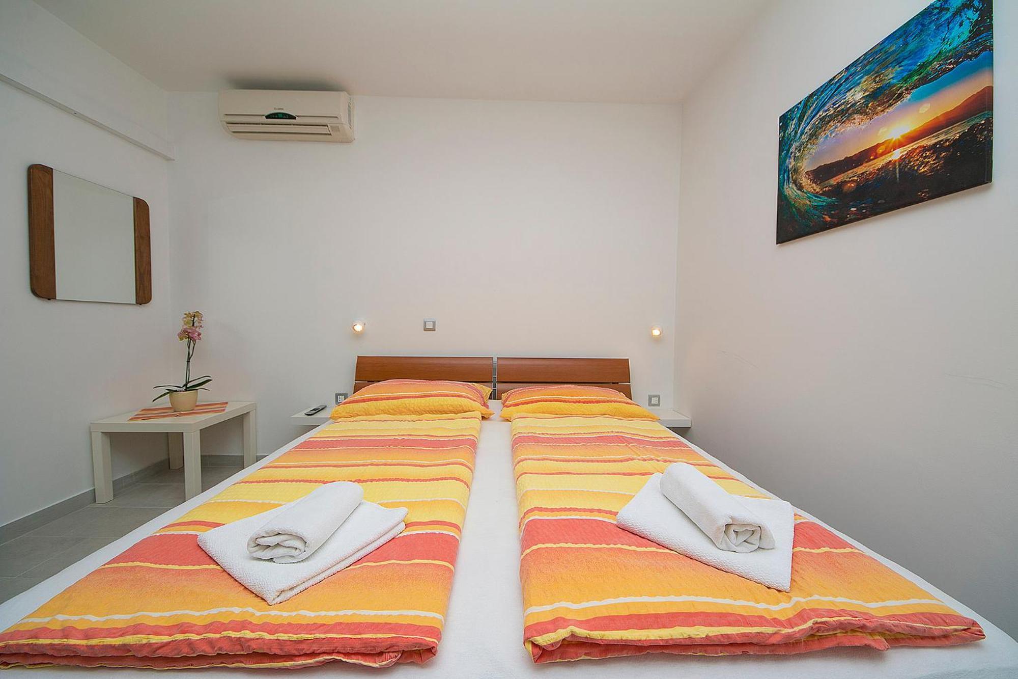 Adria Brela Apartments Номер фото
