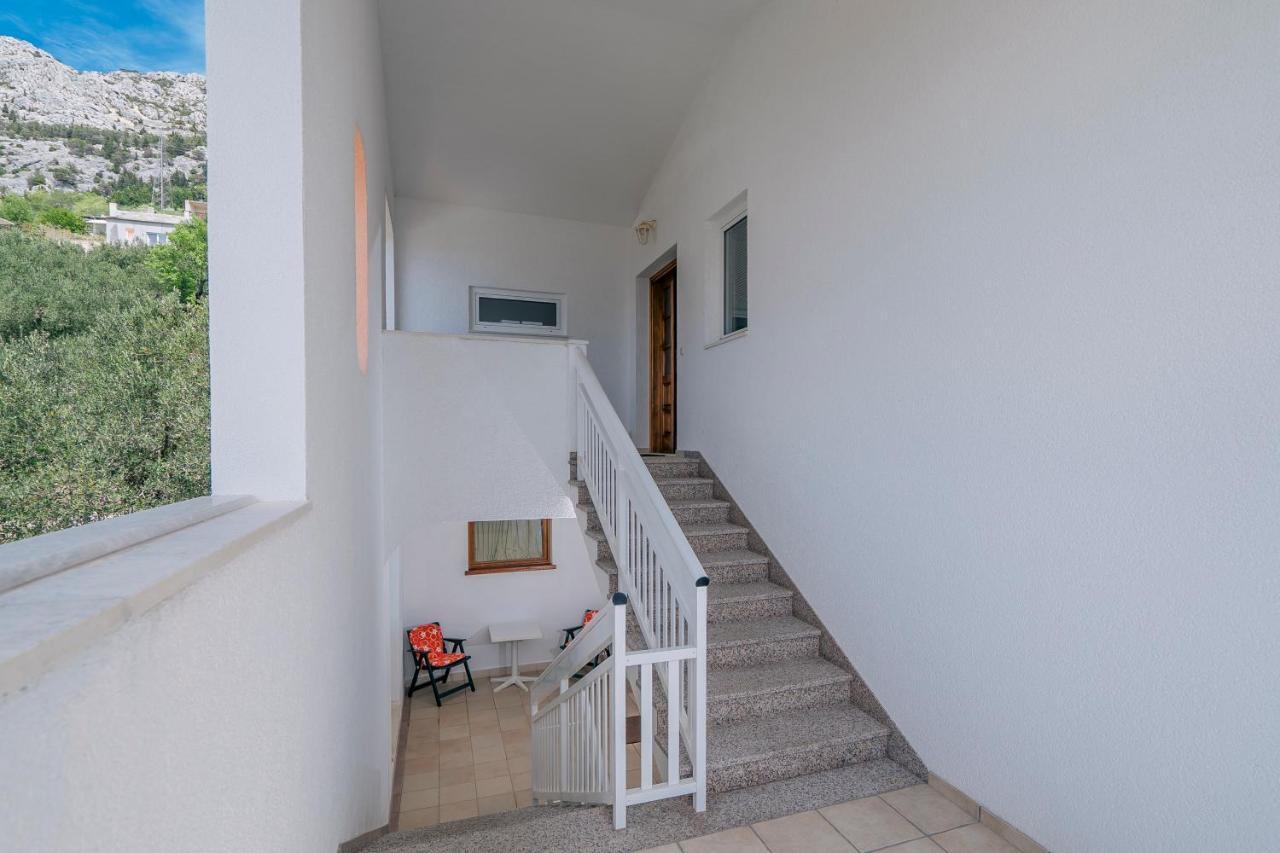 Adria Brela Apartments Экстерьер фото